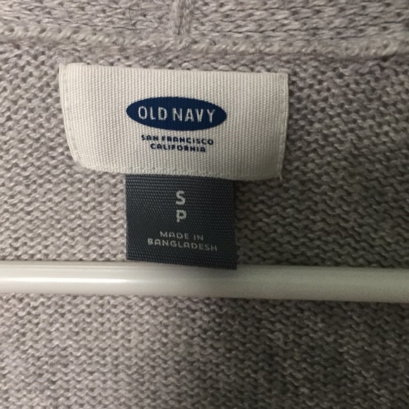 Size small beige old navy cardigan! - Picture 4 of 4